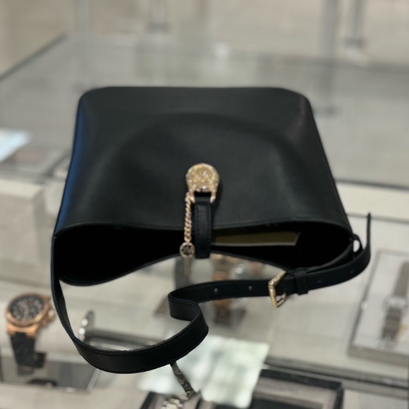 Michael Kors Lyra Small Bucket Shoulder Leather Bag Black - Picture 7 of 13